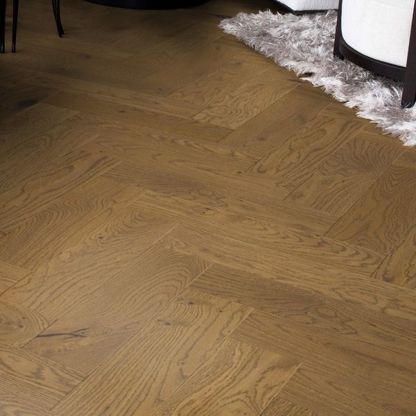 Herringbone Oak Fumed – 150mm Brushed and UV Oiled
