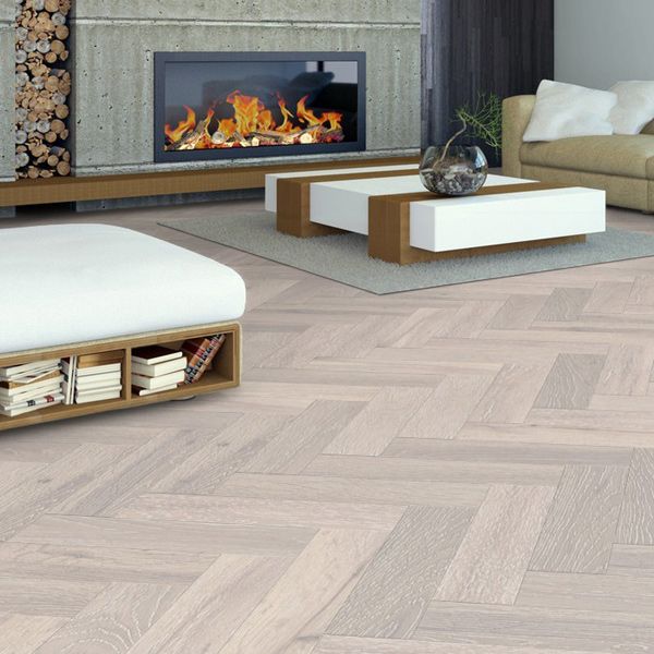 Herringbone Oak White – 150mm Brushed and Lacquered